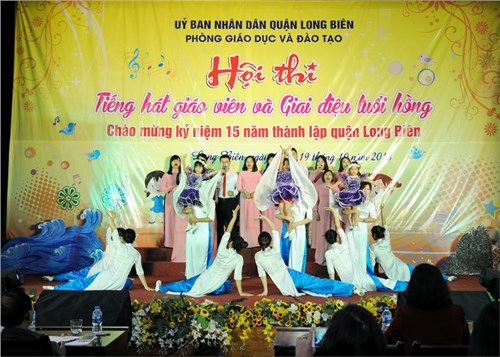 Trường mầm non Hoa Sữa đạt giải Nhì hội thi   Tiếng hát giáo viên và giai điệu tuổi hồng  chào mừng kỉ niệm 15 năm thành lập 
Quận Long Biên.